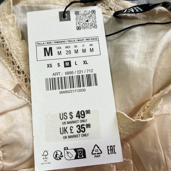 NWT Zara Beige and White Lace Sleeveless Top Size M - Picture 7 of 7